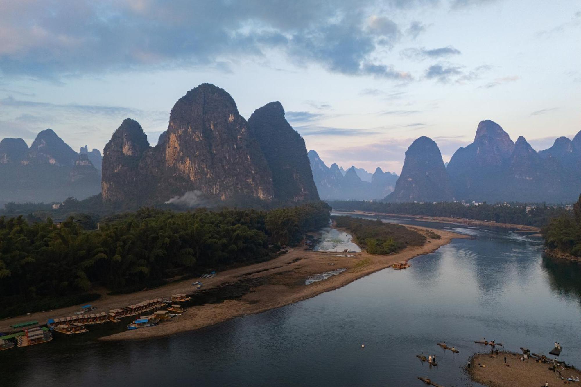 Leisure Courtyard Hotel Yangshuo-Free Shuttle Bus To Yangshuo Station Stay 2 Nights One Way Eksteriør bilde