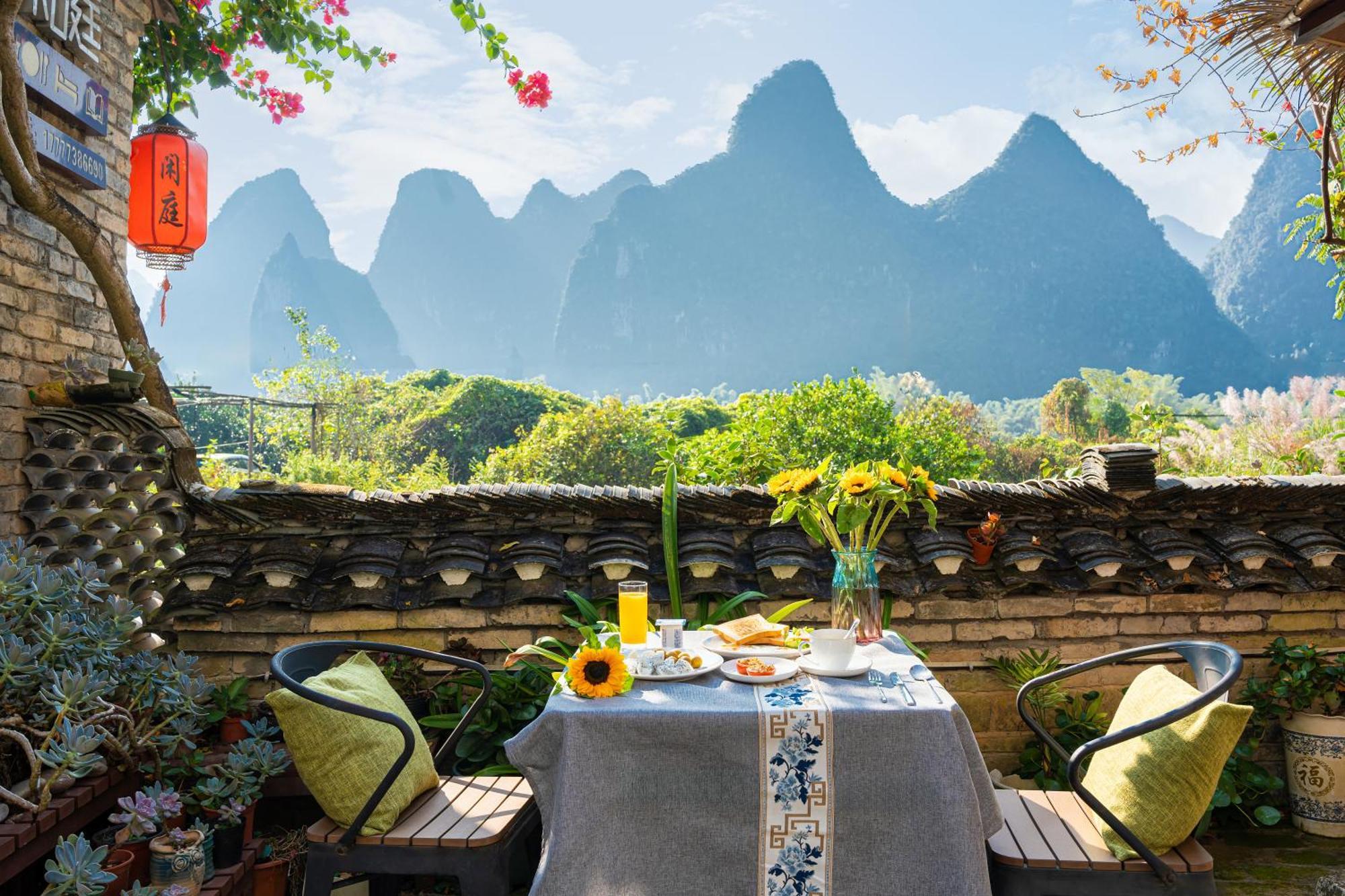 Leisure Courtyard Hotel Yangshuo-Free Shuttle Bus To Yangshuo Station Stay 2 Nights One Way Eksteriør bilde