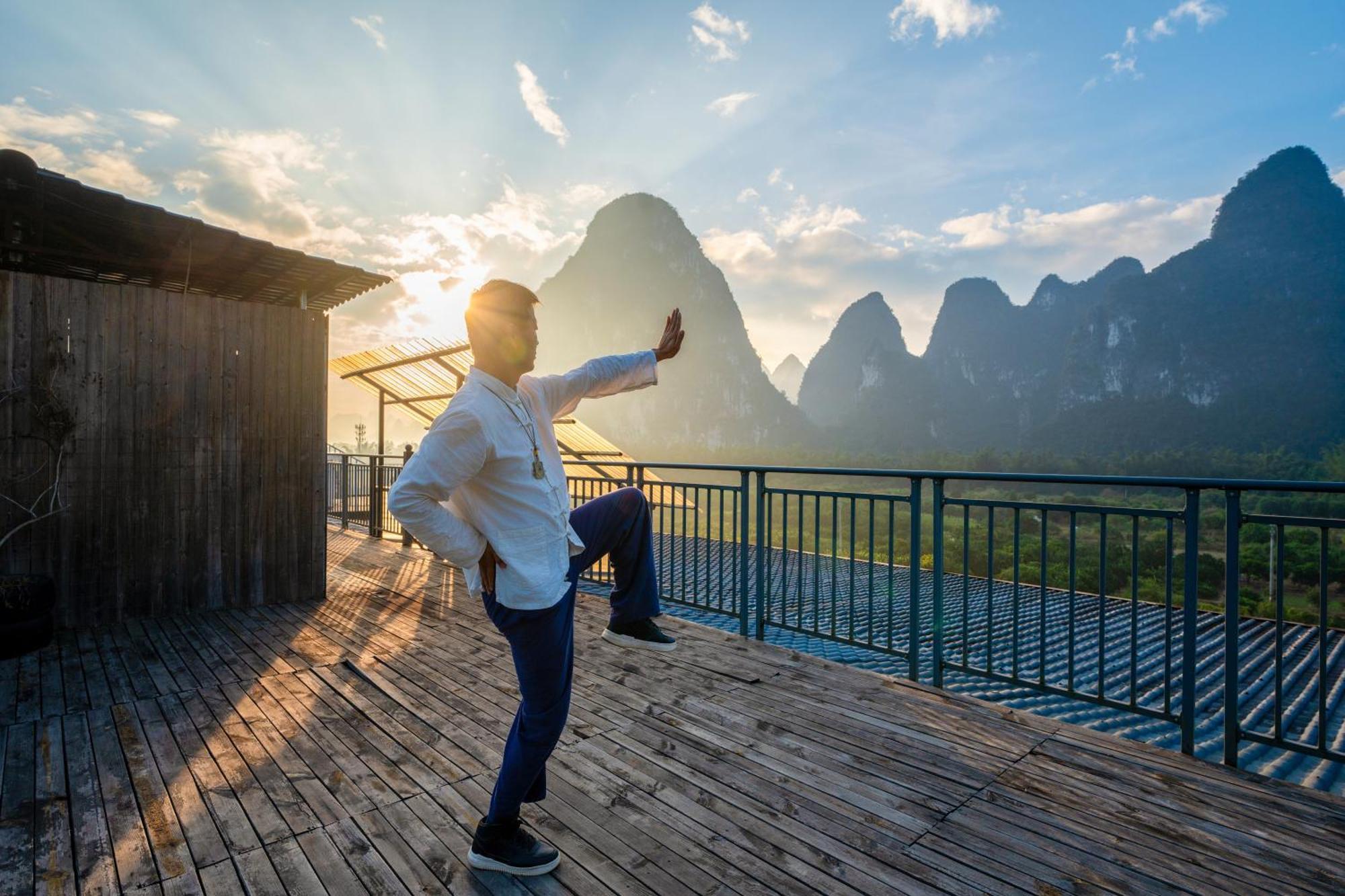 Leisure Courtyard Hotel Yangshuo-Free Shuttle Bus To Yangshuo Station Stay 2 Nights One Way Eksteriør bilde
