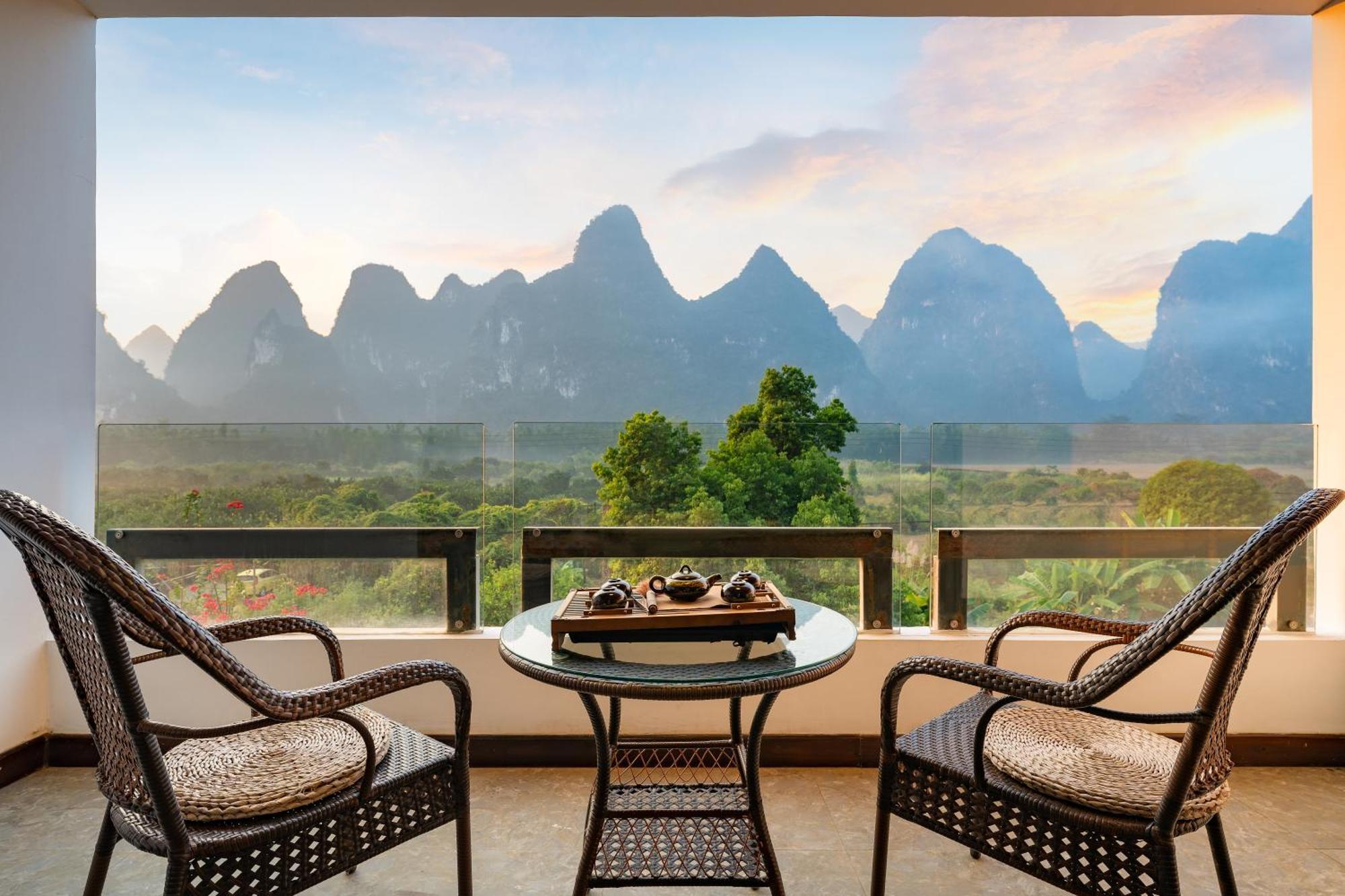 Leisure Courtyard Hotel Yangshuo-Free Shuttle Bus To Yangshuo Station Stay 2 Nights One Way Eksteriør bilde