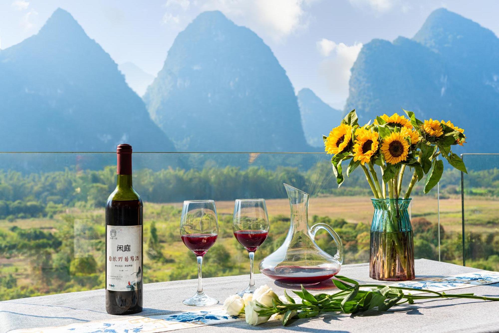 Leisure Courtyard Hotel Yangshuo-Free Shuttle Bus To Yangshuo Station Stay 2 Nights One Way Eksteriør bilde